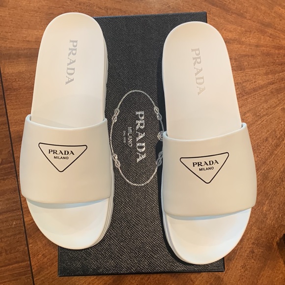 Prada Men’s silkscreen logo print slides sandals White leather New US 12 & 12.5 - Picture 9 of 14